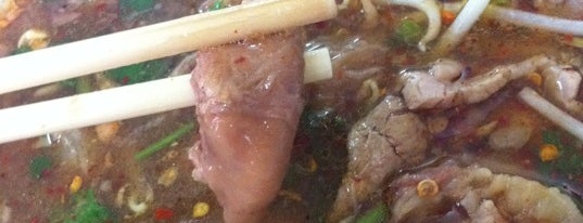 ก๋วยเตี๋ยวเนื้อตุ๋น อาเหลียง is one of Beef Noodle in Bangkok.