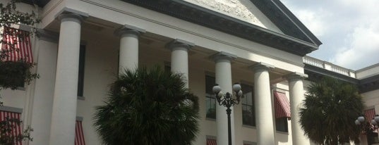Senate Office Building is one of Tempat yang Disukai Aristides.