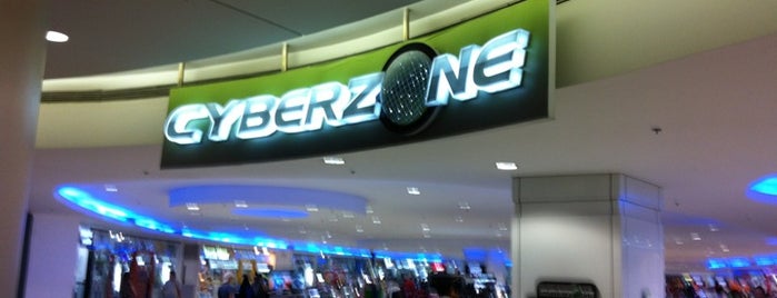 SM Cyberzone is one of Lieux qui ont plu à Shank.