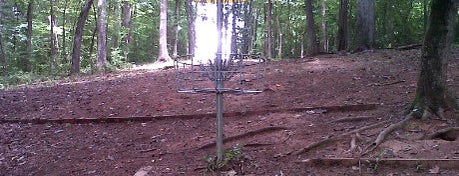 Nevin Park Disc Golf Course is one of Top Picks for Disc Golf Courses.