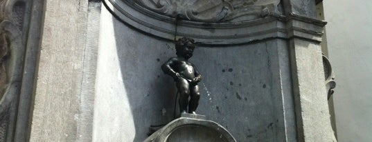 Manneken Pis is one of Stuff I want to see and do in Bruxelles.
