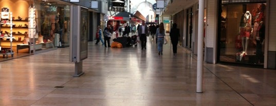 Winkelcentrum Cityplaza is one of Orte, die Marcel gefallen.