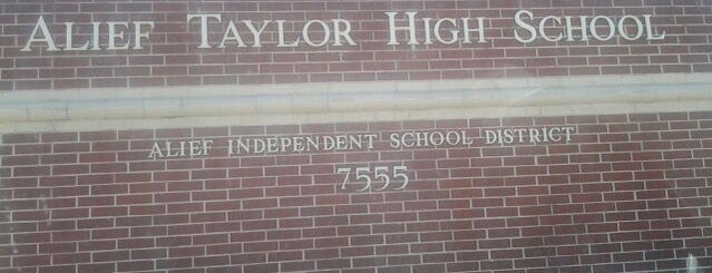 Taylor High School is one of Phil'in Beğendiği Mekanlar.
