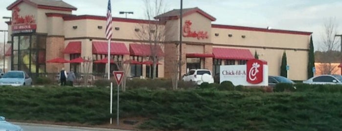 Chick-fil-A is one of Locais salvos de Layla.