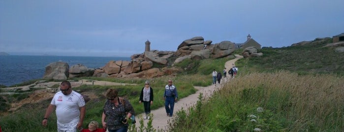 Sentier des Douaniers is one of Bretagne Nord.