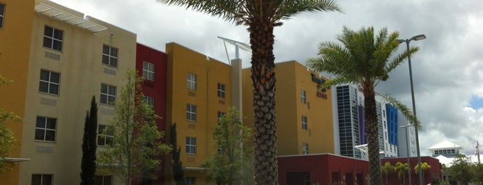 TownePlace Suites Tampa Westshore/Airport is one of Lugares favoritos de Mike.