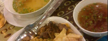 Bakso Bakar Pahlawan Trip is one of kuliner malang.