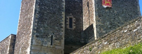 Dover Castle is one of Англия.