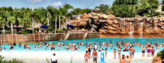 Parque Acuático Disney's Typhoon Lagoon is one of Orlando Easter 2015.
