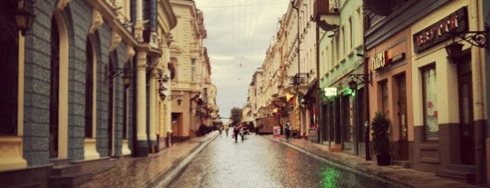 Улица Ольги Кобылянской is one of Illia : понравившиеся места.