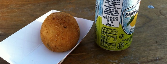 Arancini Bros. is one of Kimmieさんの保存済みスポット.