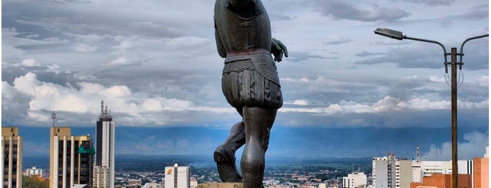 Estatua de Sebastian de Belalcazar is one of Top 10 Mejores Lugares de Cali.