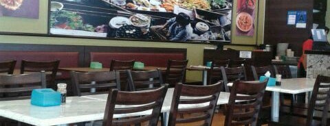 Bamboos Thai Cafe is one of สถานที่ที่ Nasrul ถูกใจ.
