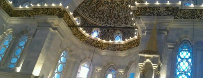 Nuruosmaniye Mosque is one of istanbul.