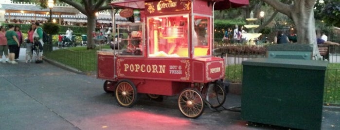 New Orleans Square Popcorn Cart is one of Disneyland Rides.