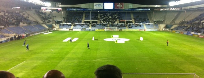 Campo de Fútbol Mendizorroza is one of สถานที่ที่ Jordi ถูกใจ.