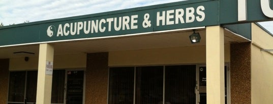 Eastern Acupuncture & Herbal Center is one of Wilma'nın Beğendiği Mekanlar.