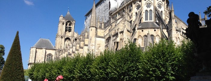 Cathédrale Saint-Étienne de Bourges is one of UNESCO World Heritage Sites of Europe (Part 1).