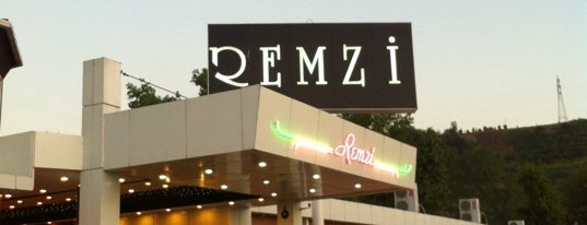 Remzi Düğün Salonu is one of Dilek : понравившиеся места.