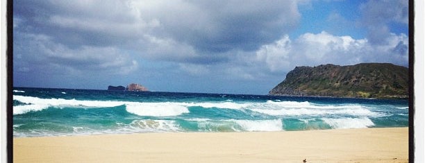 Pyramid Rock Beach is one of สถานที่ที่บันทึกไว้ของ Kimmie.