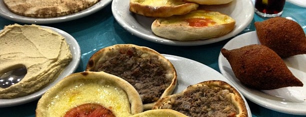 Esfiha Imigrantes is one of Fast-foods.