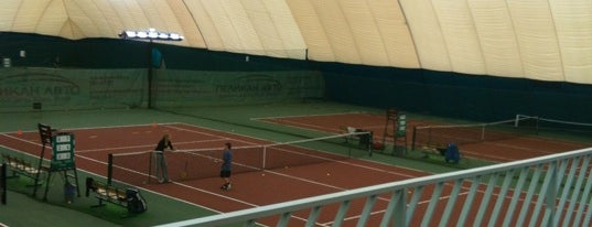 Теннисный клуб «Пироговский» is one of P.O.Box: MOSCOW : понравившиеся места.