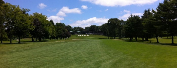 Middle Island Country Club is one of Birdie Badge -- New York.