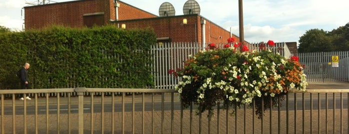 Crawley Signal Box is one of สถานที่ที่ Chris ถูกใจ.