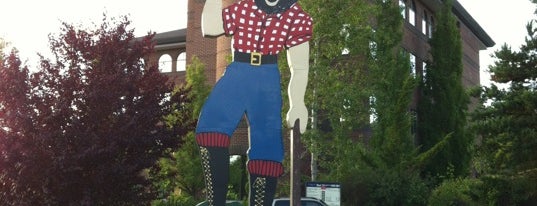 Paul Bunyan is one of Janiceさんのお気に入りスポット.