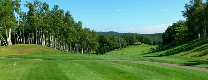 羊ヶ丘カントリークラブ is one of สถานที่ที่ Kazu ถูกใจ.