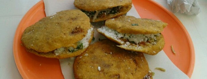 Gorditas Tepetlapa is one of AdRiAnUzHkA'nın Beğendiği Mekanlar.