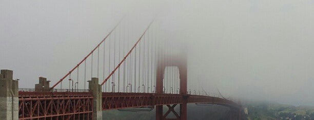 Southeast Side Vista Point is one of 101 places to see in San Francisco before you die.