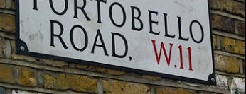 Portobello Road Market is one of Londres.