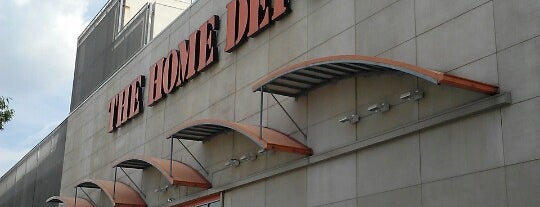 The Home Depot is one of Lieux qui ont plu à Philip A..
