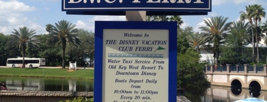 Old Key West Boat Dock is one of สถานที่ที่ Lizzie ถูกใจ.