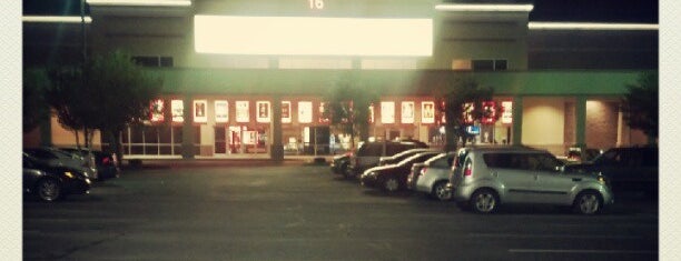 Valdosta Stadium Cinemas 16 is one of Lugares favoritos de Jason.