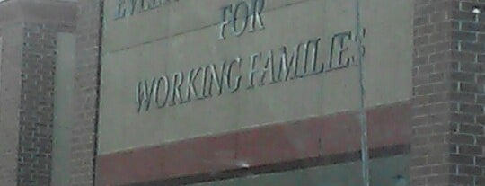 Evelyn K Davis Center for Working Families is one of La-Ticaさんのお気に入りスポット.