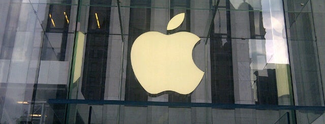 Apple Fifth Avenue is one of NY.