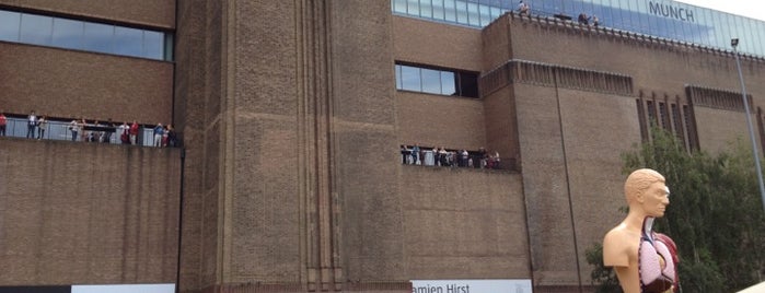 Tate Modern is one of Summer in London/été à Londres.