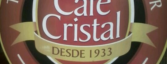 Café Cristal is one of Orte, die Eduardo gefallen.