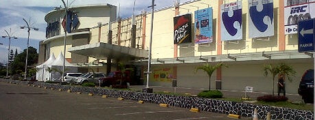 Carrefour is one of Mall & Departement Stores @Bandung.