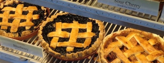 The Canadian Pie Company is one of Toronto x Bakeries and sweet treats.