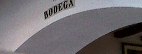 La Bodega is one of De Caí cai.