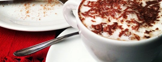 Le Caffè is one of Posti che sono piaciuti a José Guilherme.