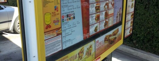 SONIC Drive In is one of Chrisさんのお気に入りスポット.