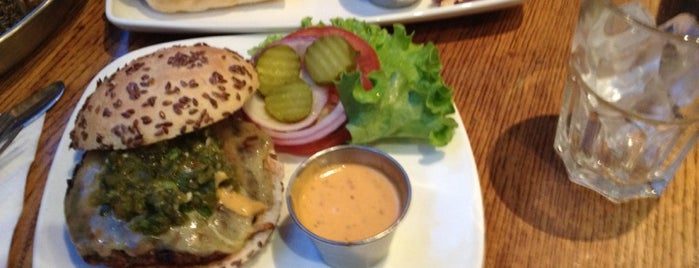 Giraffe is one of OMB - Oh My Burger !.