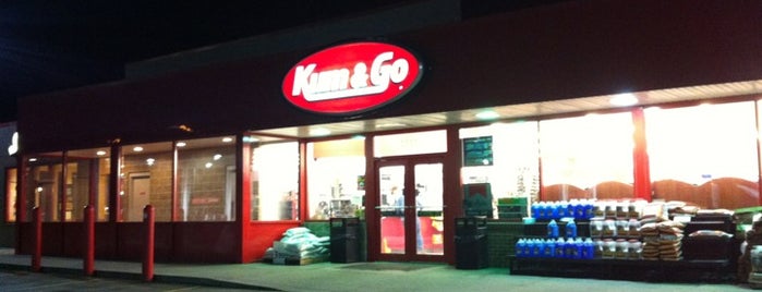 Kum & Go is one of สถานที่ที่ Tony ถูกใจ.