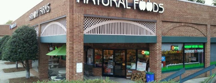 Harmony Farms Natural Foods is one of Lugares favoritos de Morgan.