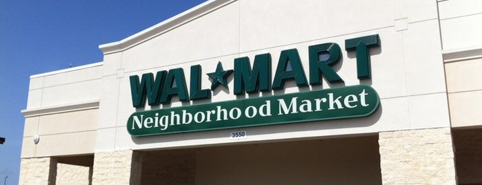 Walmart Neighborhood Market is one of สถานที่ที่ Bayana ถูกใจ.