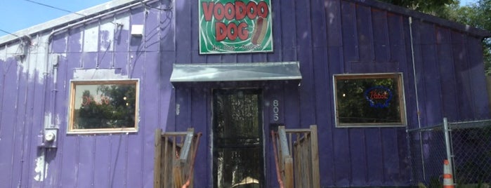 Voodoo Dog is one of Locais salvos de Adam.